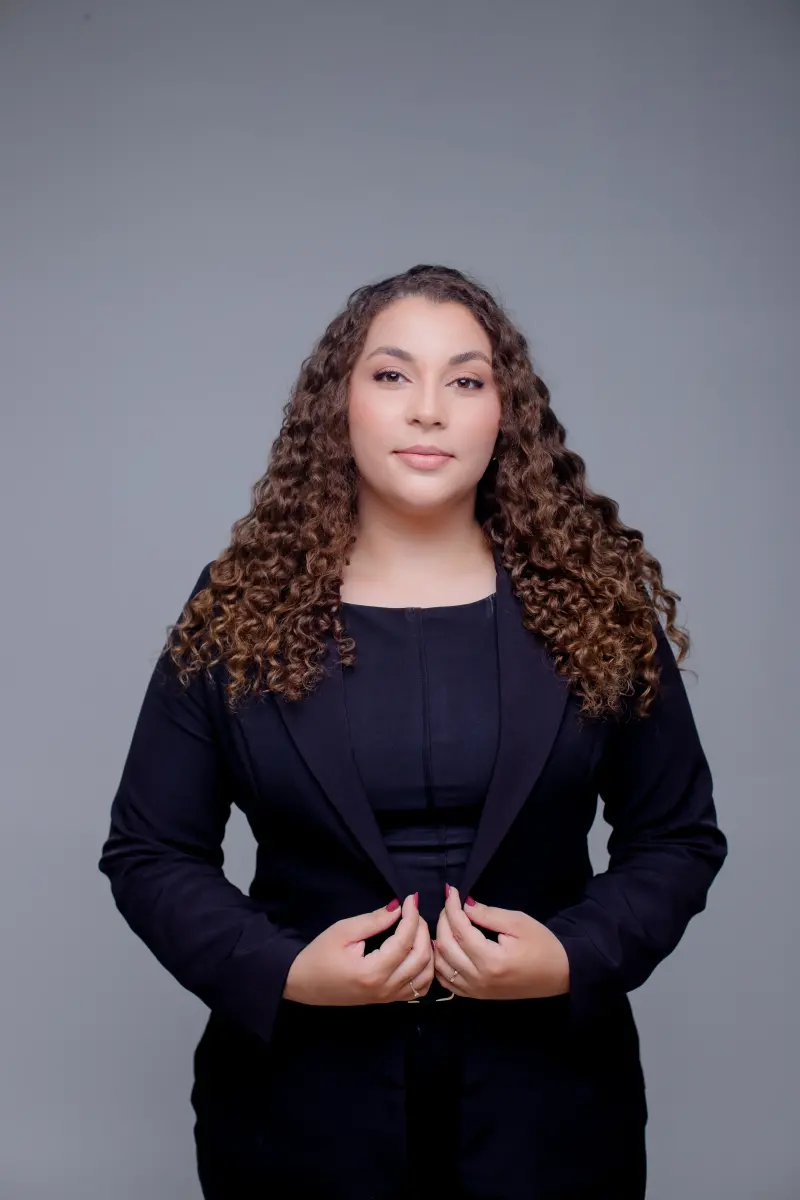 Dra. Izabela
